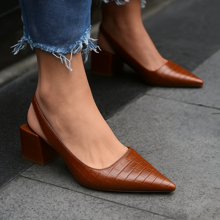 Bettina | Damen Spitz zulaufende Schuhe mit Blockabsatz