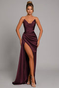 Lena | Damen Trägerlos Satin Maxikleid Gerafft Herzausschnitt Beinschlitz